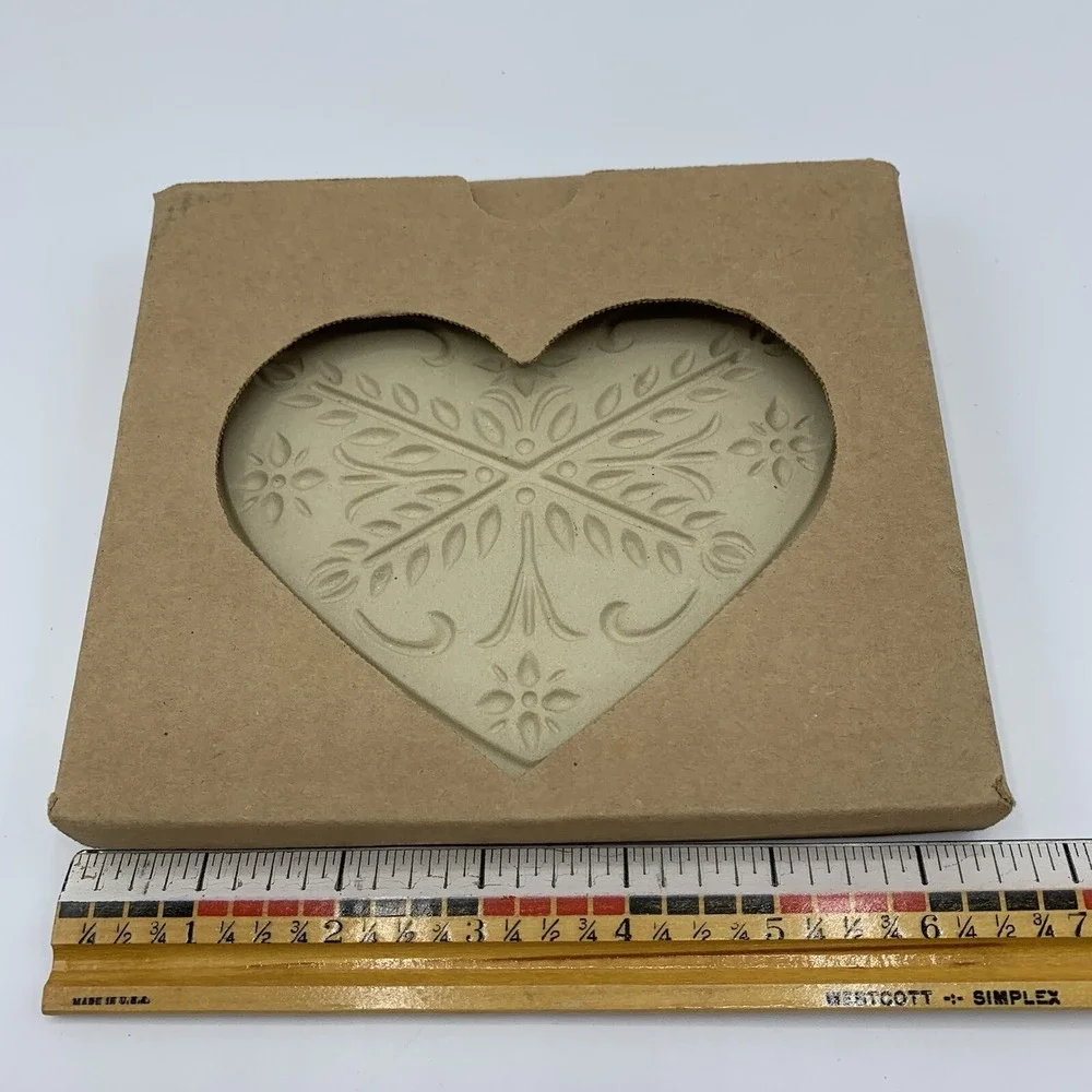 Pampered Chef Anniversary Heart 2000 Clay Cookie Mold Millenium Retired Baking